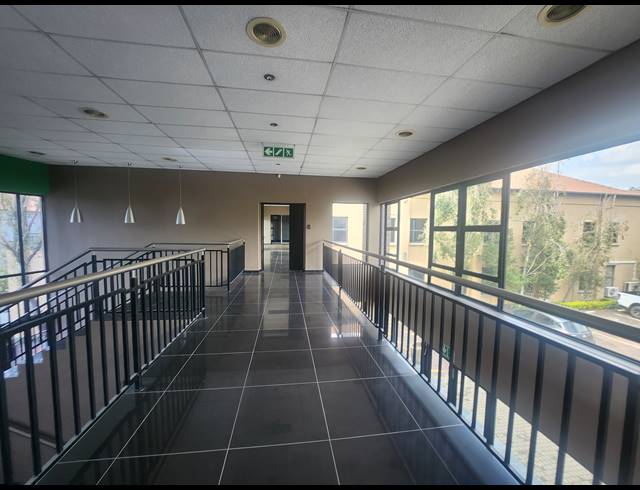601M² OFFICE TO LET IN NOORDWYK